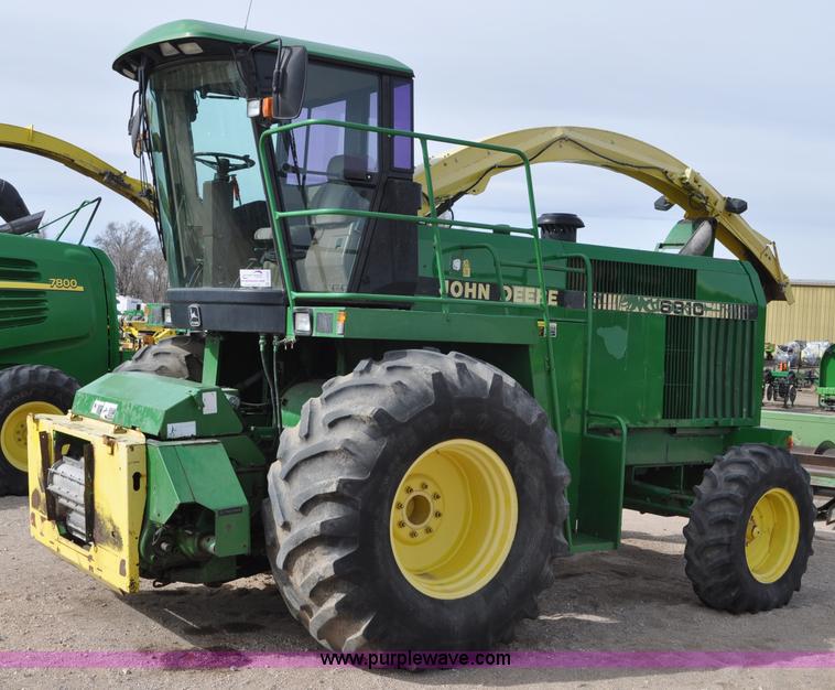 1997 John Deere 6910 forage harvester - C3433