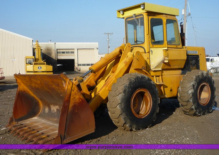 John Deere 644B wheel loader - 4207