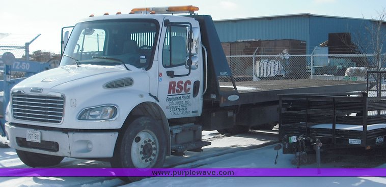 2006 Freightliner M2 106 rollback truck - 3245