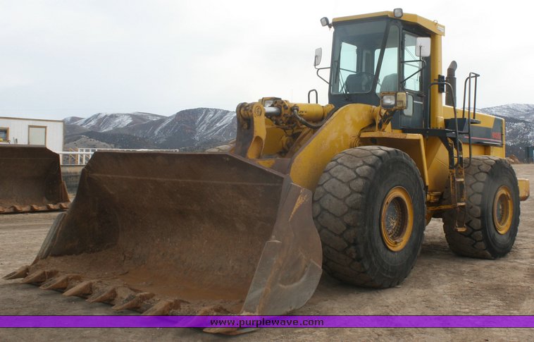 1994 Komatsu WA500-1L wheel loader - 2109