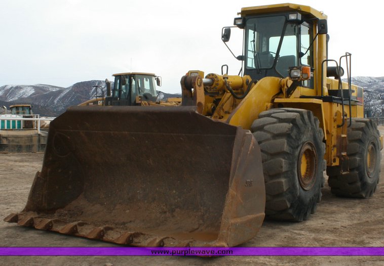 1996 Komatsu WA-500-1LC wheel loader - 2110