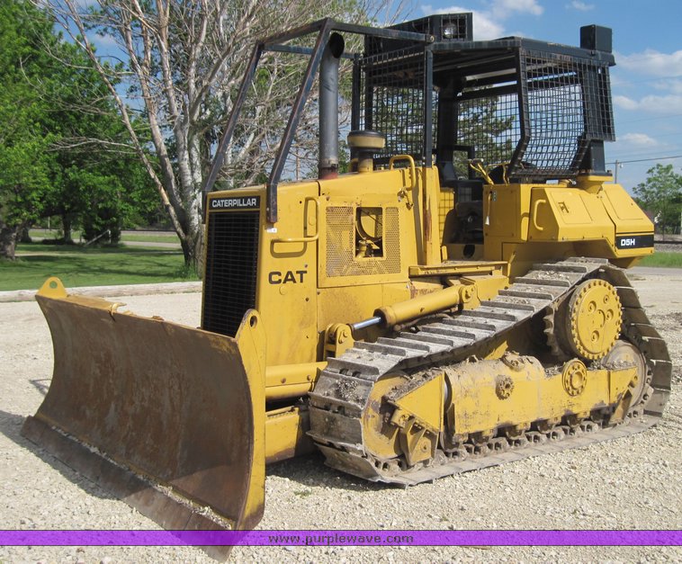 Caterpillar D5H dozer - 4713