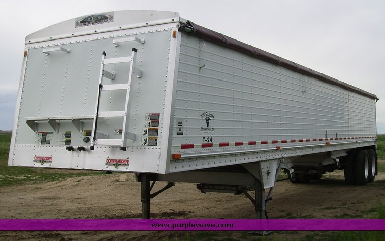 2000 Wilson DWH 400C grain trailer - 7331