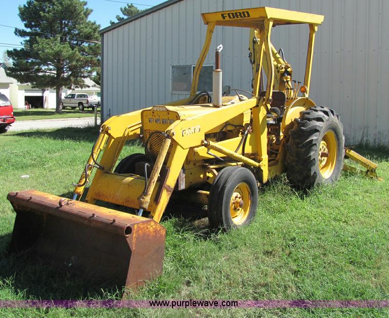 Ford 3550 backhoe - 6903