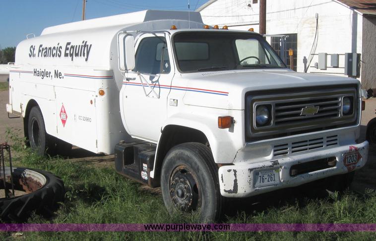 1985 Chevrolet 70 fuel truck - 6197