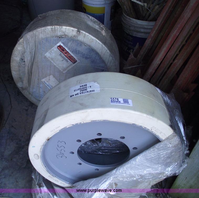 (2) 22x7x7 3/4 genie boom tires - 5576