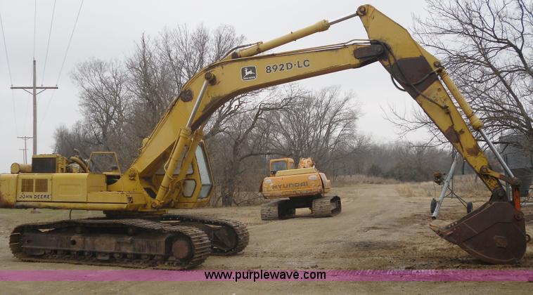 1991 John Deere 892D-LC excavator - 3179