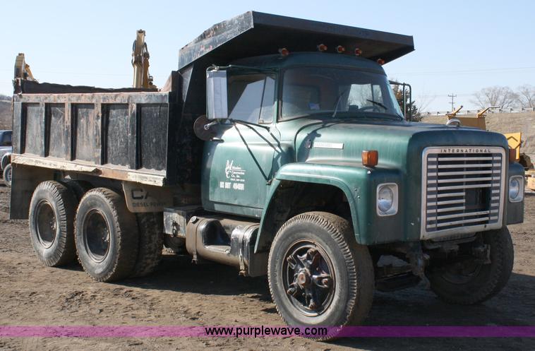 1978 International Loadstar 1700 dump truck - 4793