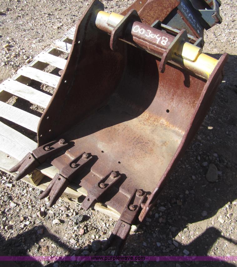 Bobcat 337 24" bucket - 3000