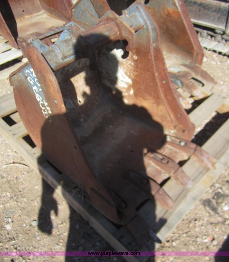 Bobcat 337 24" bucket - 3002