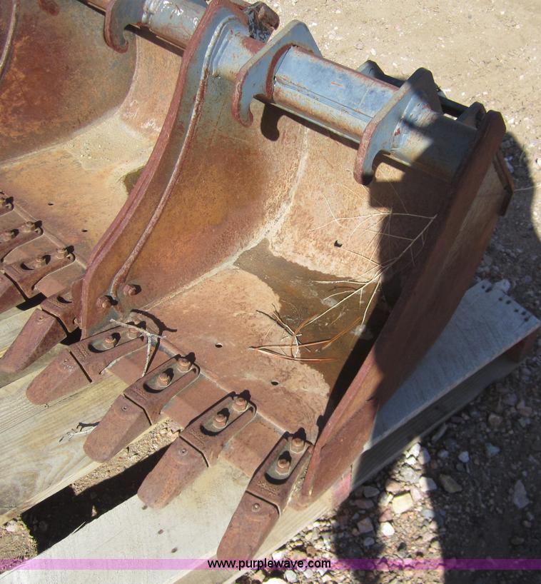 Bobcat 331 20" bucket - 3004