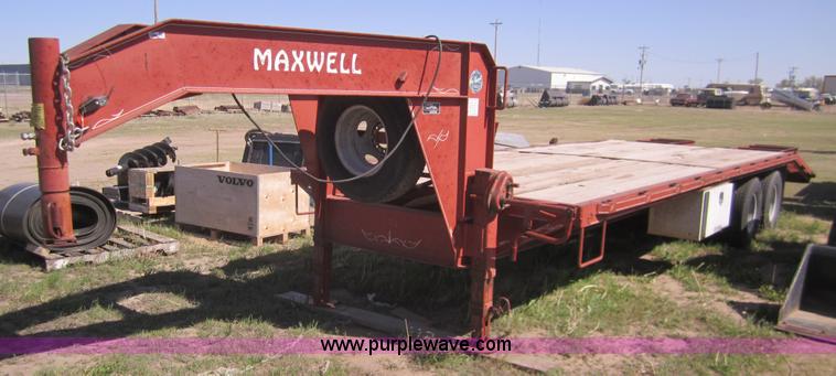 2001 Maxwell goose neck trailer - 3081