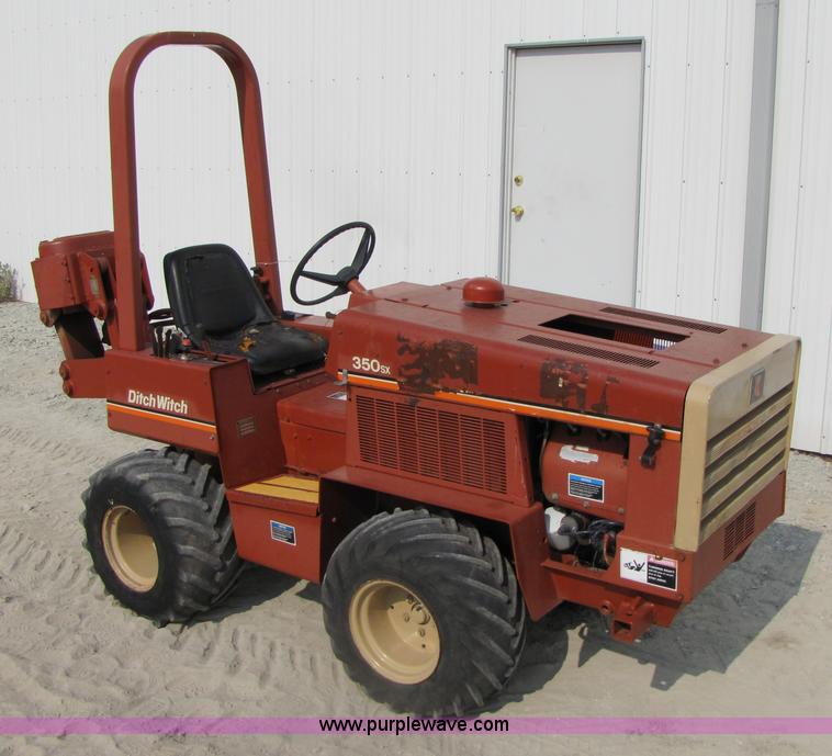 Ditch Witch 350SX cable plow - 3465