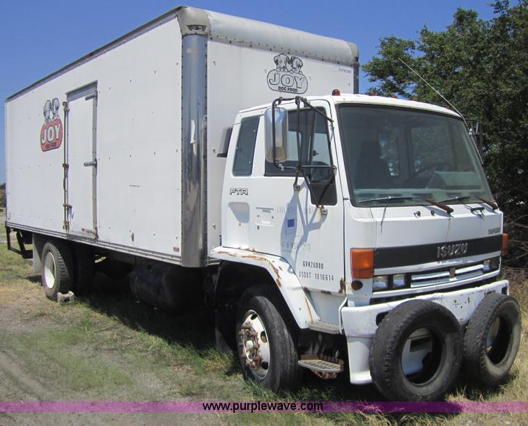 1989 Isuzu FTR box truck - A4796