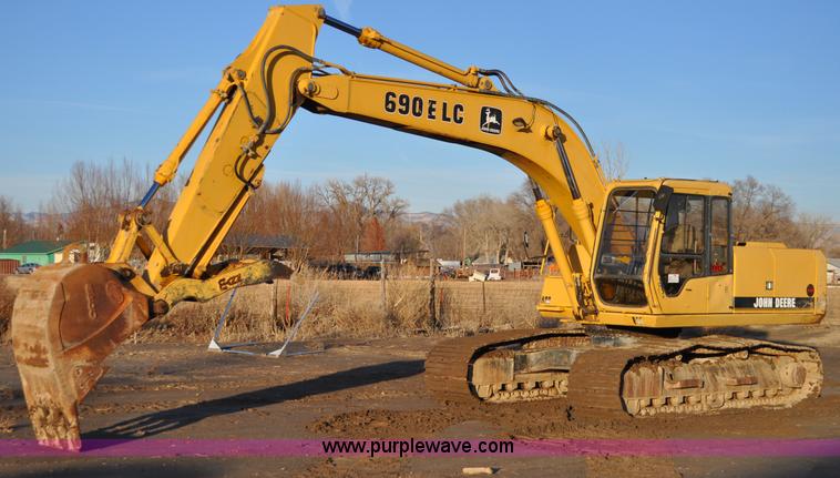 1997 John Deere 690E LC excavator - A5841