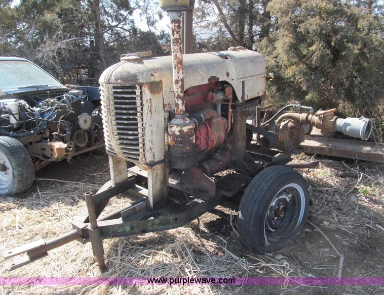 Tow-behind irrigation pump - G9442