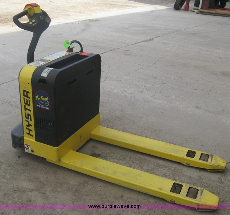 Hyster W40Z motorized pallet jack - A6127