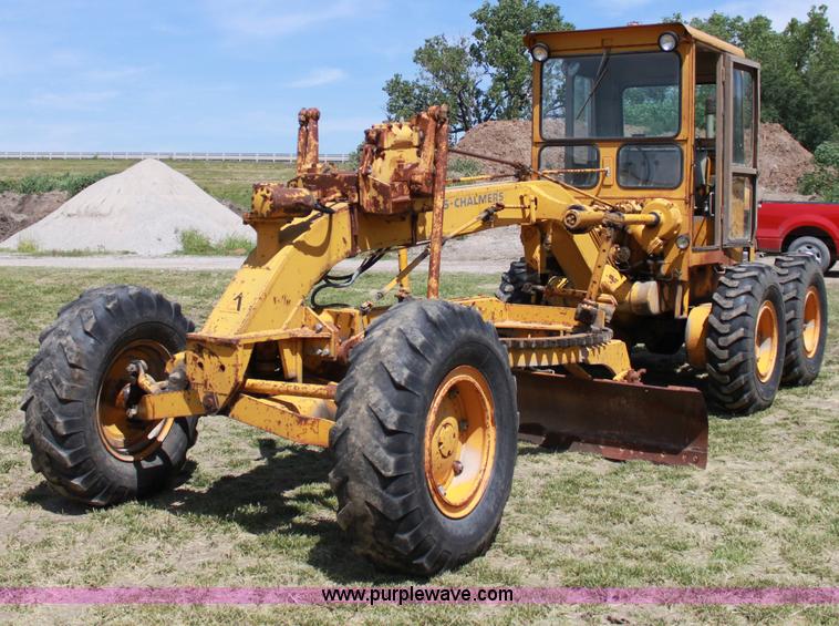 Allis-Chalmers M100B motor grader - D5030