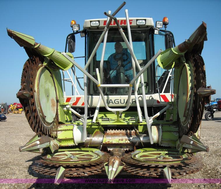 Claas RU600 eight row rotary forage head - B1345