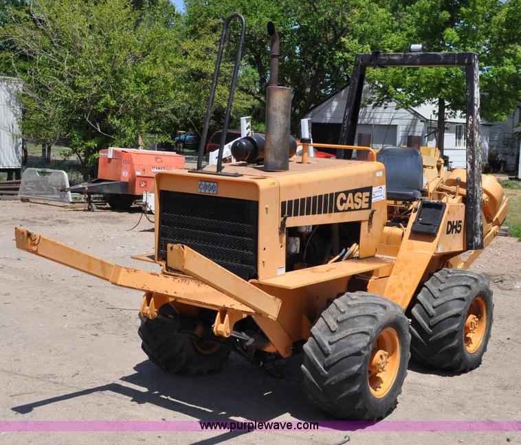 Case DH5 vibratory plow - A5916