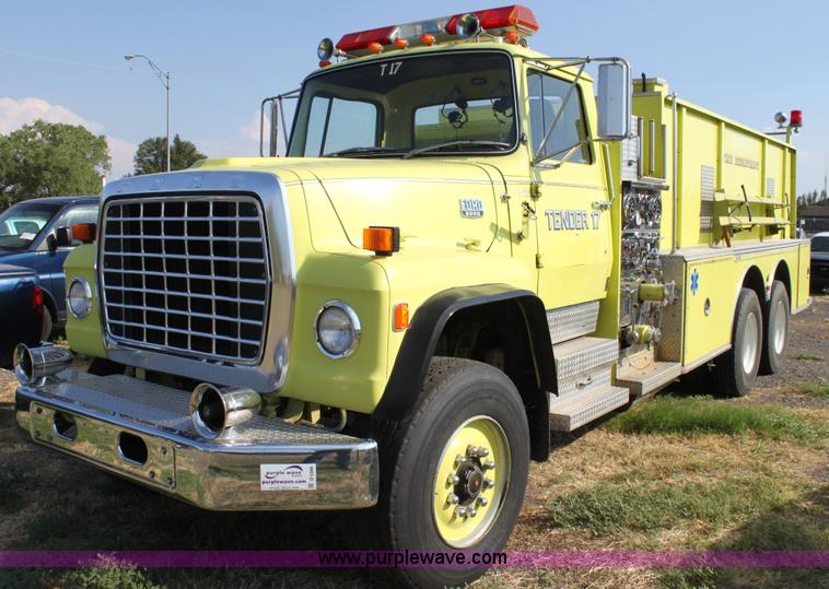 1983 Ford 9000 water tender truck - D5386