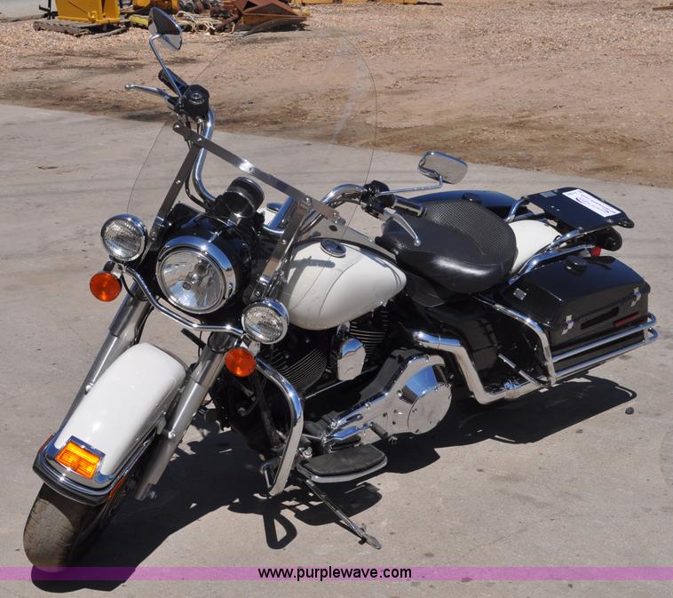 2006 Harley-Davidson Road King Police motorcycle - A5965
