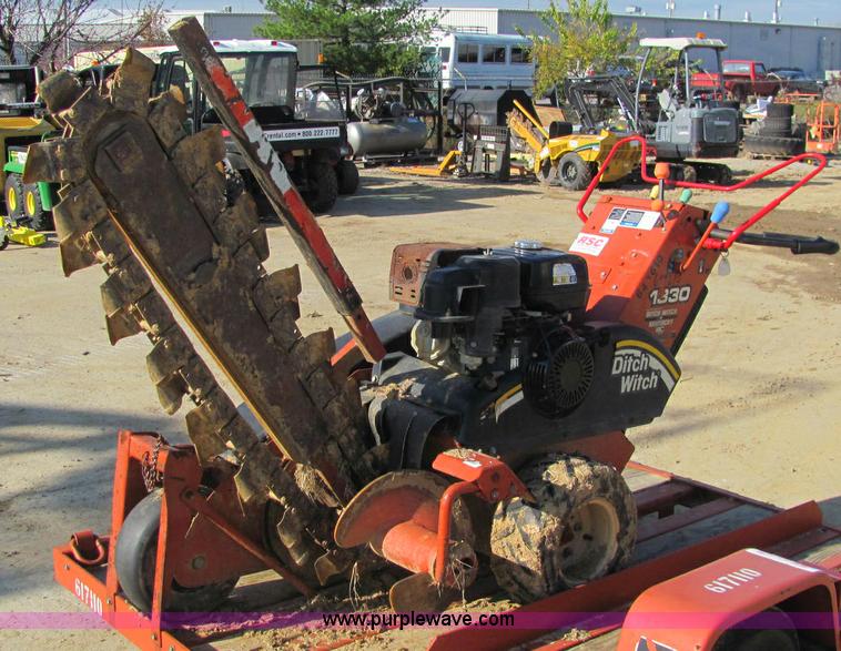 2006 Ditch Witch 1330H walk behind trencher - E2523