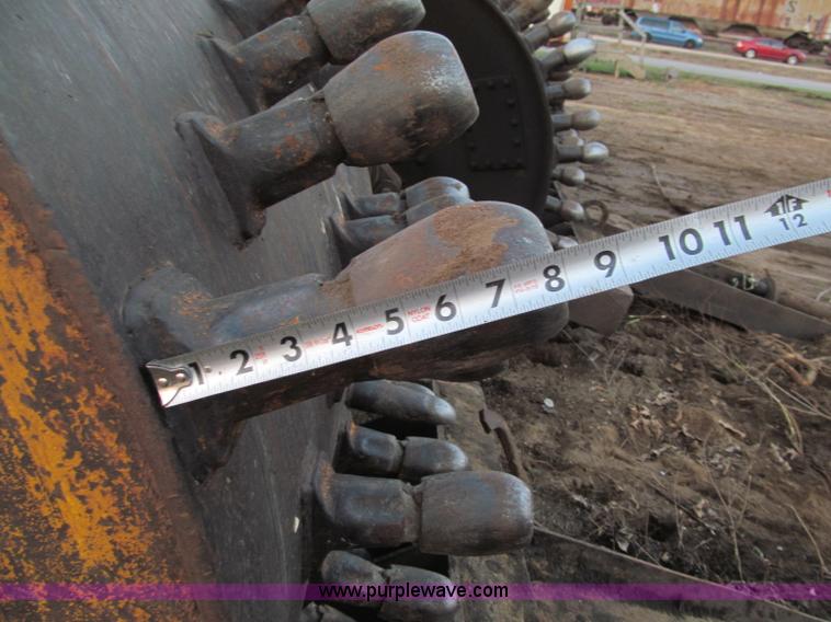 Tow behind pad foot compactor - F5723