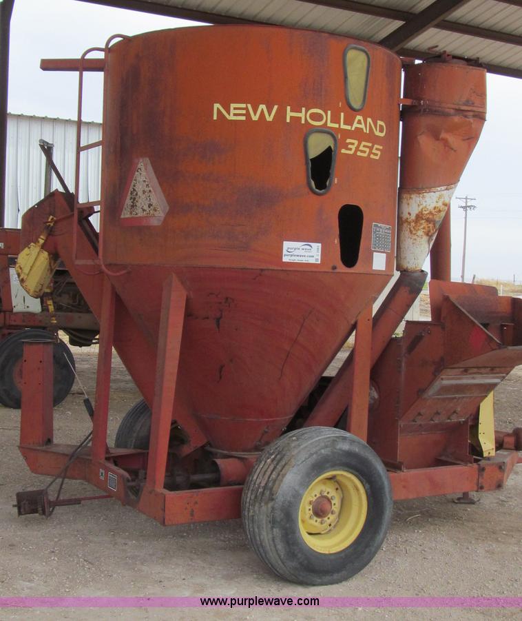 New Holland 355 feed mixer - C3563