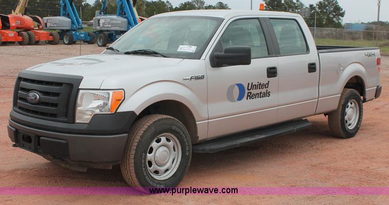 2010 Ford F150 XL SuperCrew pickup truck - E3343