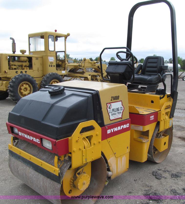 2000 Dynapac CC102 Series 10 smooth drum vibratory roller - D7373