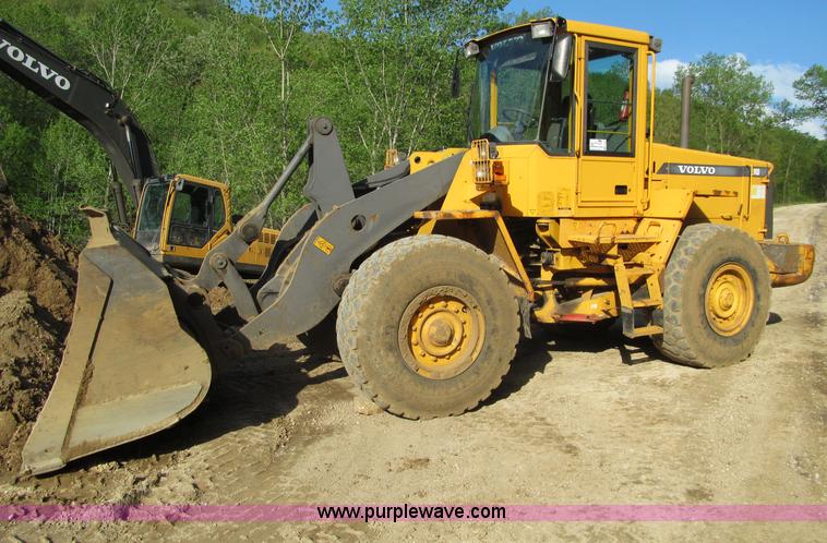 2000 Volvo L90D wheel loader - F8560