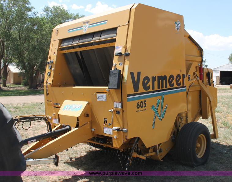 2003 Vermeer 605 round baler - G5757