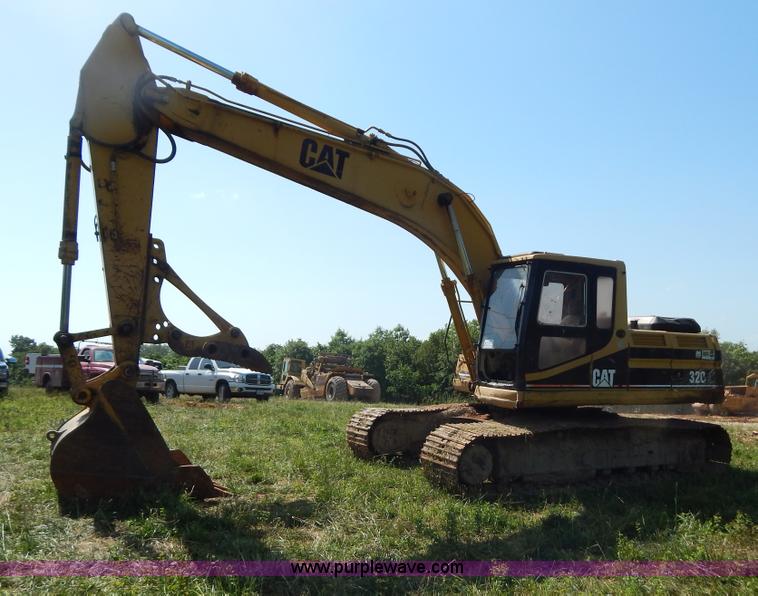 1995 Caterpillar 320L excavator - G3261