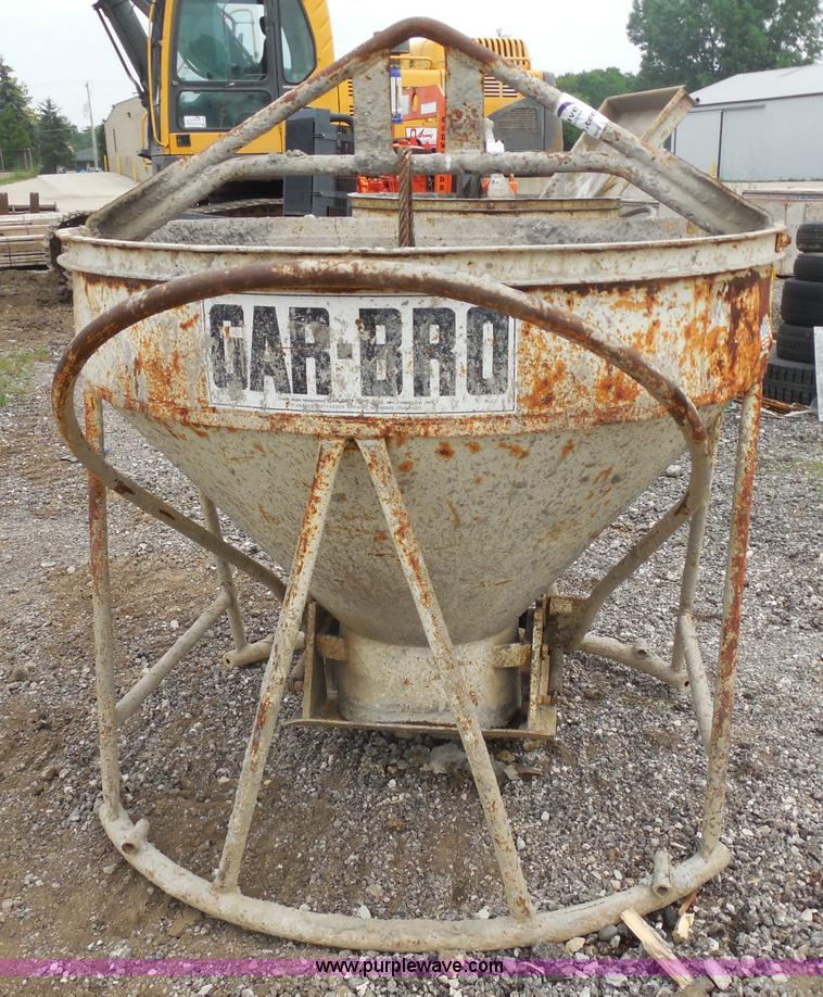 Gar-Bro concrete bucket - G8646