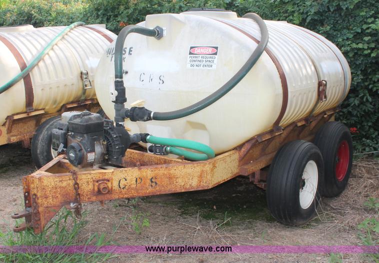 1,000 gallon liquid nurse trailer - I7899