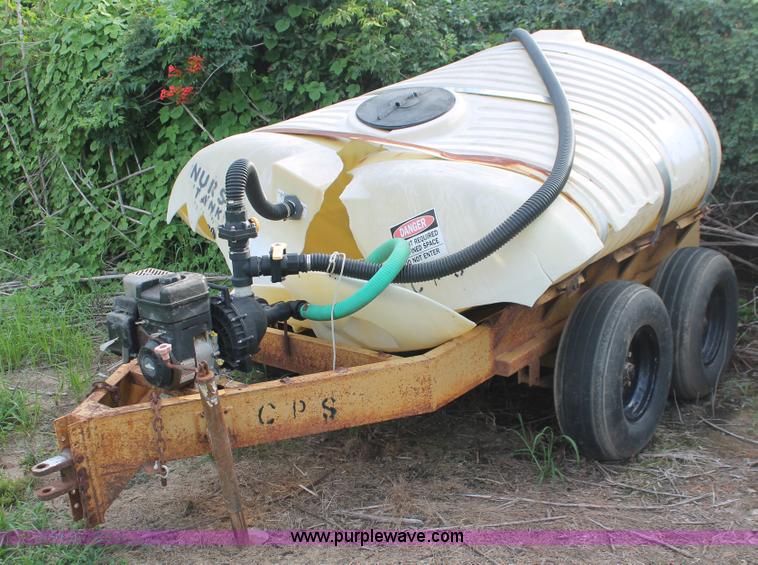 1,000 gallon liquid nurse trailer - I7901