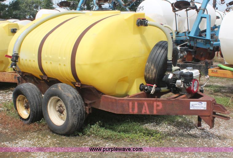 1,000 gallon liquid nurse trailer - I7925