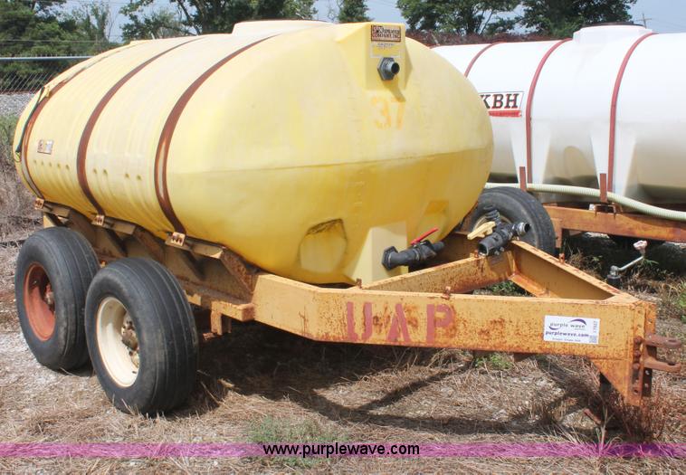 1,000 gallon liquid nurse trailer - I7927