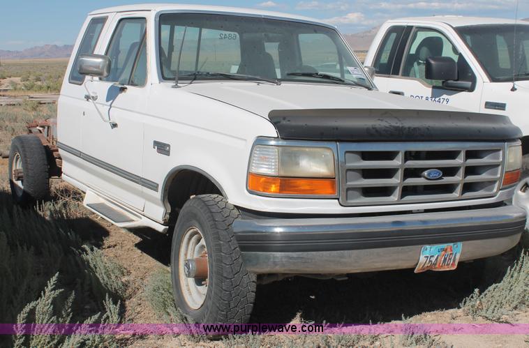 1995 Ford F250 HD XL SuperCab truck cab and chassis - I7809