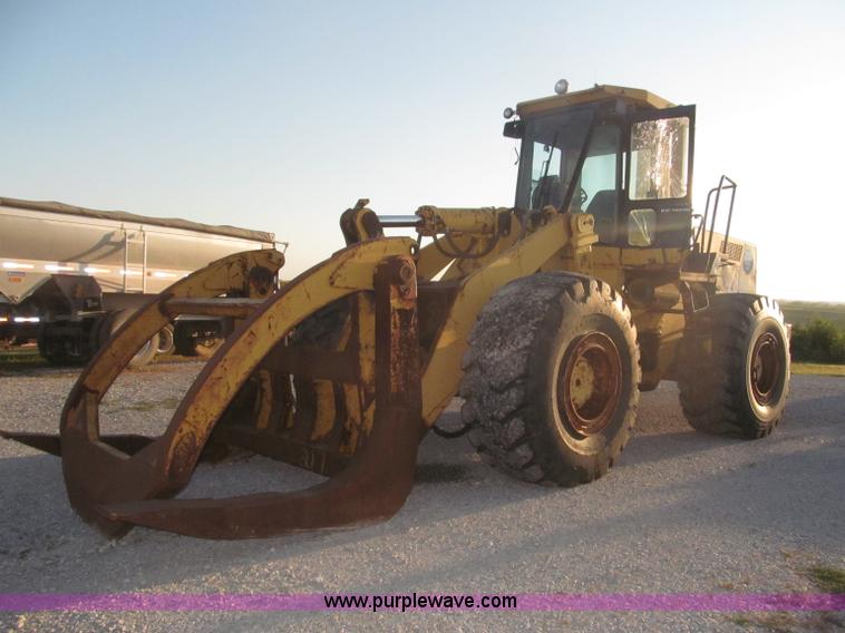 Komatsu WA450 articulated wheel loader - F7118
