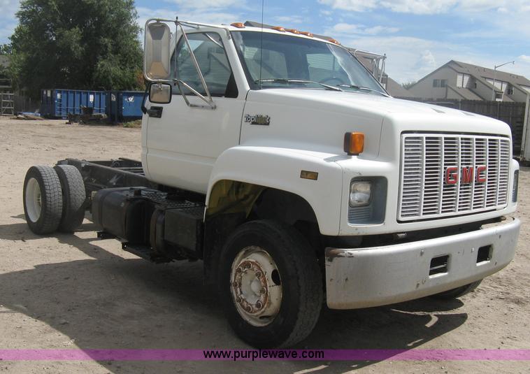 1992 GMC TopKick truck cab and chassis - H6348