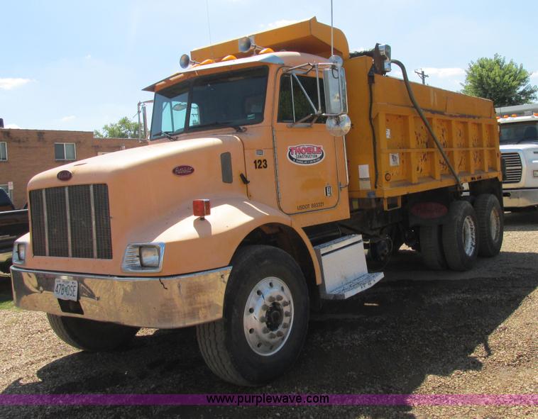 2002 Peterbilt 330 dump truck - E7360
