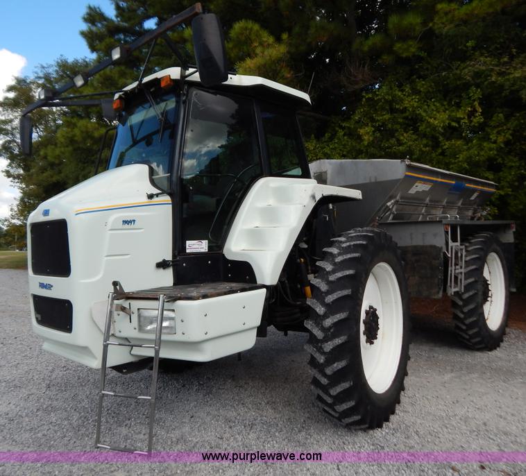 2004 GVM Prowler 1149T dry fertilizer applicator - B5886