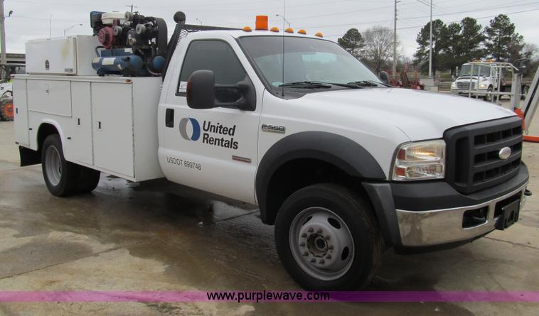 2007 Ford F550 XL Super Duty service truck - G9555
