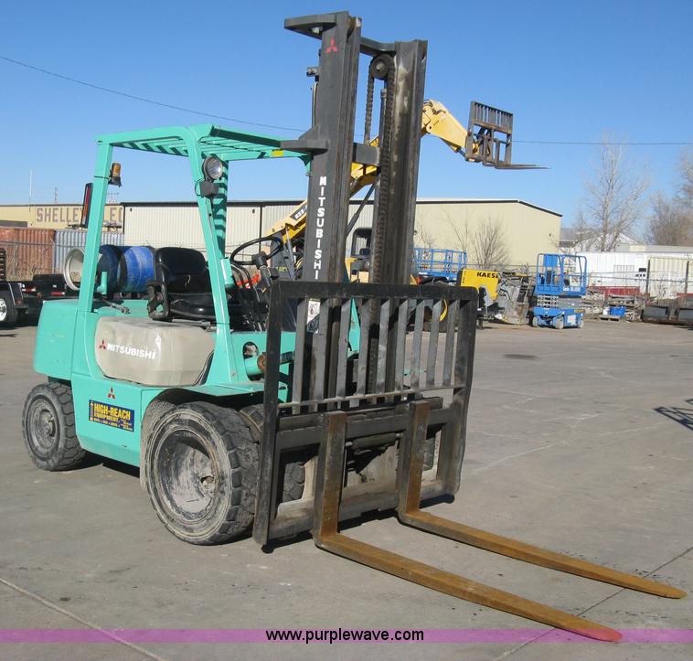 Mitsubishi FG30 forklift - I5642
