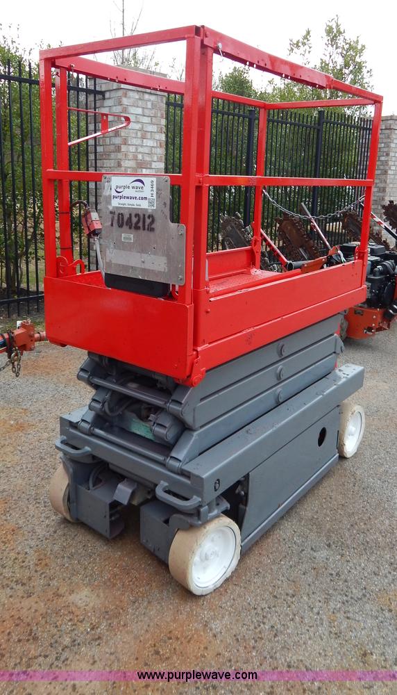 2007 Sky Jack SJIII 3219 scissor lift - H3469
