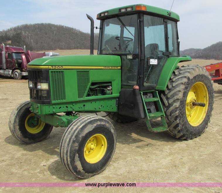 1994 John Deere 7200 tractor - G8789