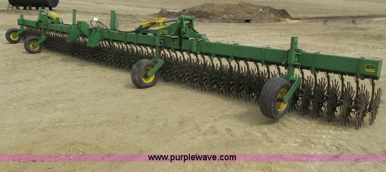 John Deere 400 rotary hoe - G8790