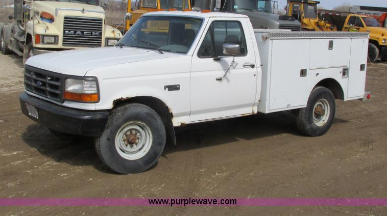 1992 Ford F350 utility truck - G8800